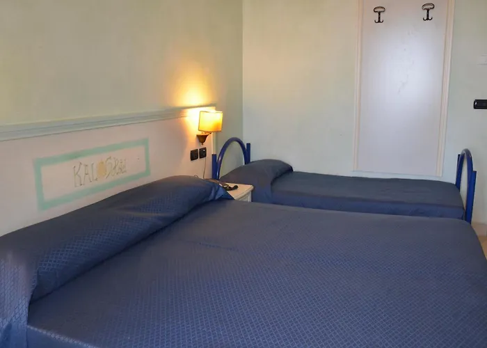 Kalos Hotel 3*