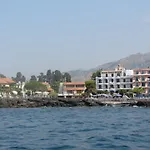 Kalos فندق