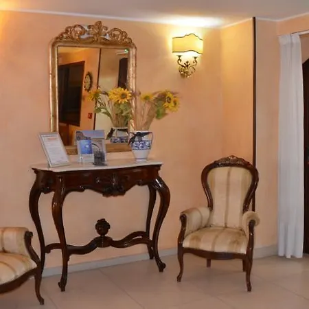 Hotel Kalos Giardini Naxos