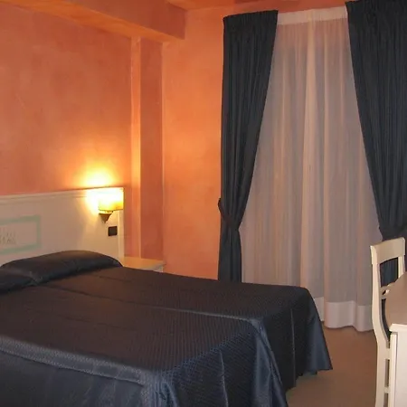 Hotel Kalos Giardini Naxos