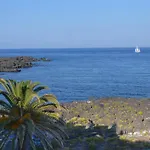 Kalos Hotel 3*