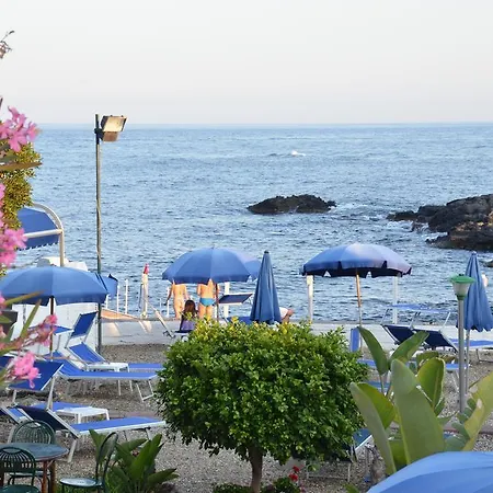 Kalos Hotel Giardini-Naxos