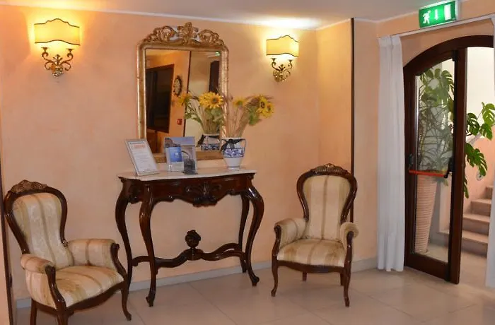 Hotel Kalos Giardini-Naxos